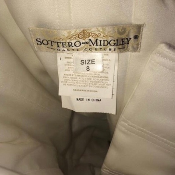 Sottero and Midgley Ivory Raquelle 72743 Wedding Dress w/Mermaid Silhouette - Picture 5 of 16